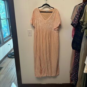 Polagram ✨ Blush Embroidered Maternity Friendly Maxi Dress L